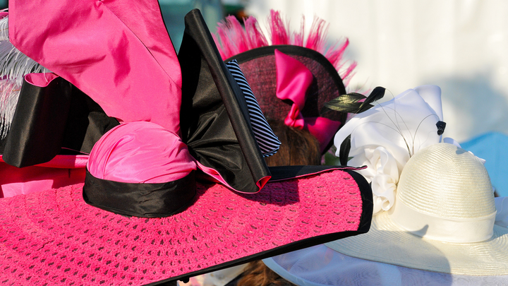 Derby Chic: Craft Your Perfect Party Vibe